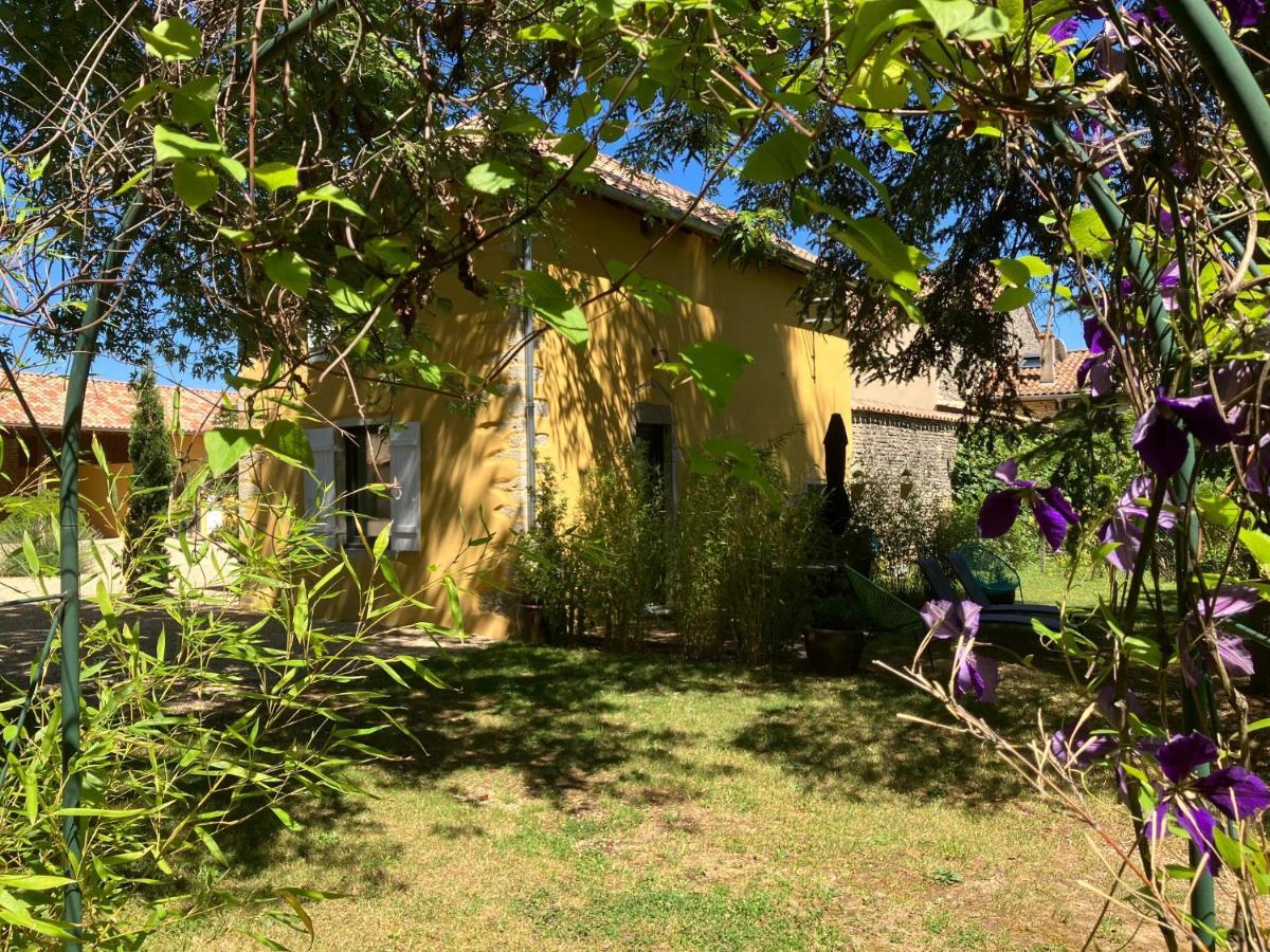 Le Clos De Quintaine Gites De Charme Clessé Dış mekan fotoğraf